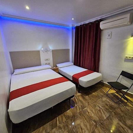 Hostal Las Vegas Madrid Bagian luar foto