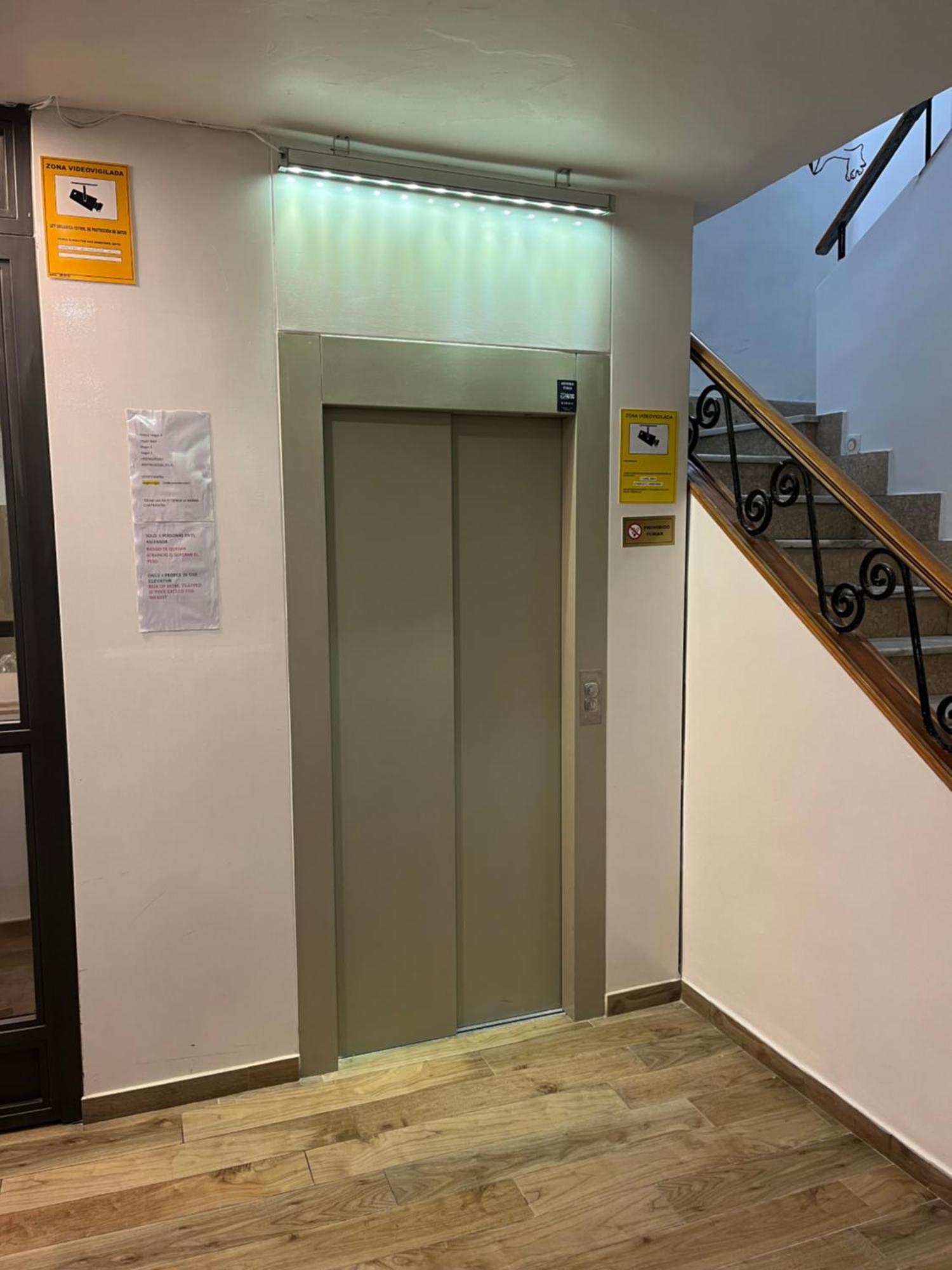 Hostal Las Vegas Madrid Bagian luar foto