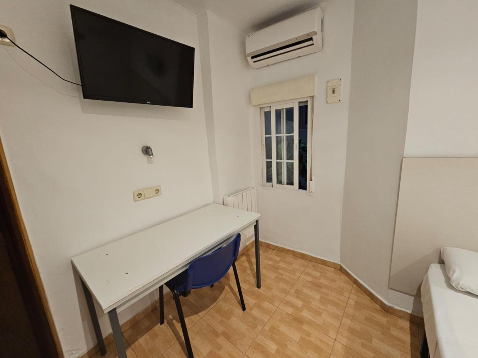 Hostal Las Vegas Madrid Bagian luar foto