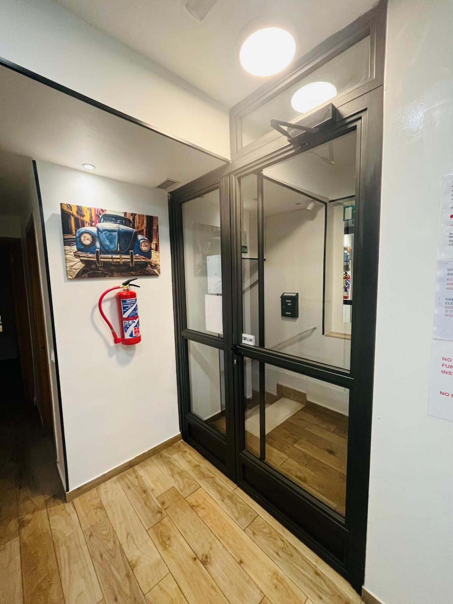 Hostal Las Vegas Madrid Bagian luar foto